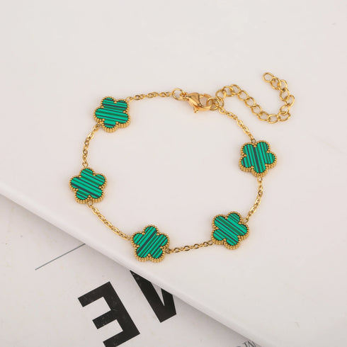 Adjustable Gold-Plated Stainless Steel Plant Flower Bracelet for Women – Trendy Clover Design with Five Leaf Petals, Waterproof & Anti-Allergic Jewelry Gift